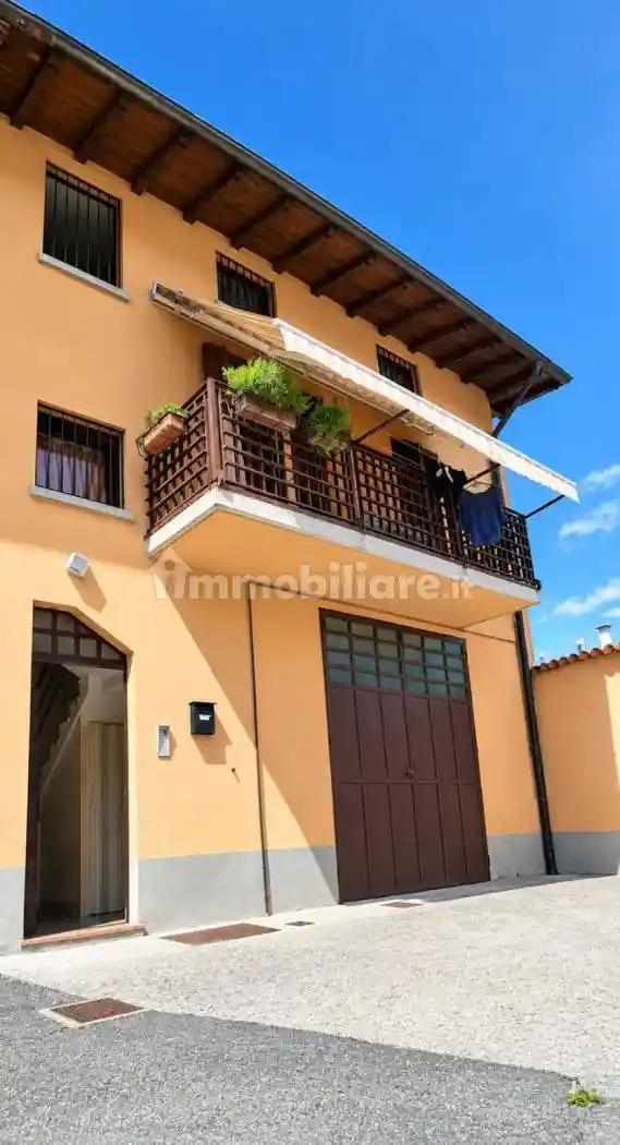 Appartamento in vendita a Nembro