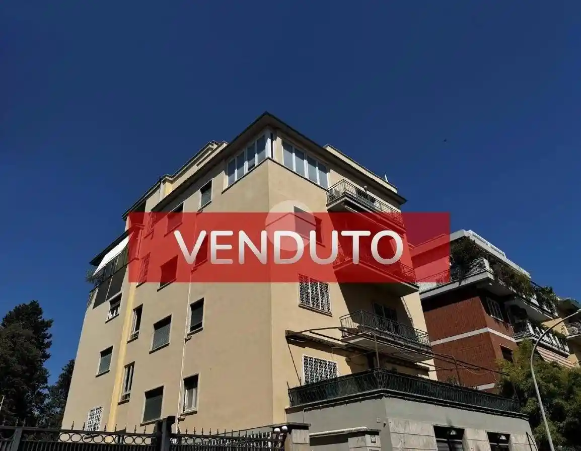 Appartamento in vendita a Roma