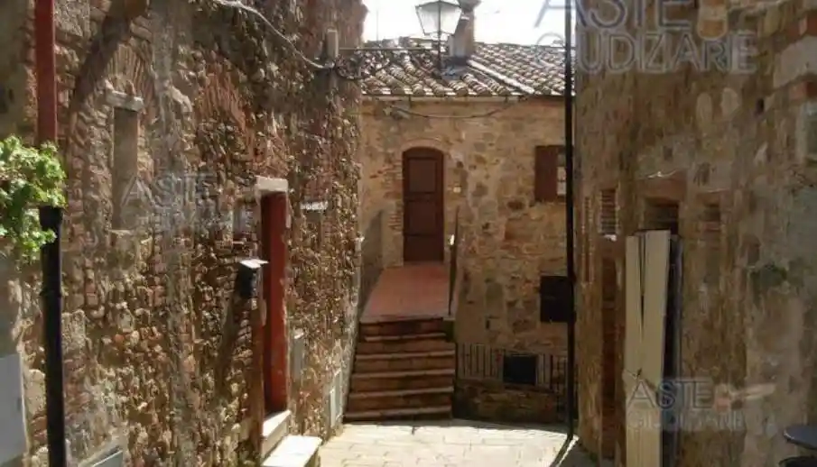 Appartamento in vendita a Castelnuovo di Val di Cecina