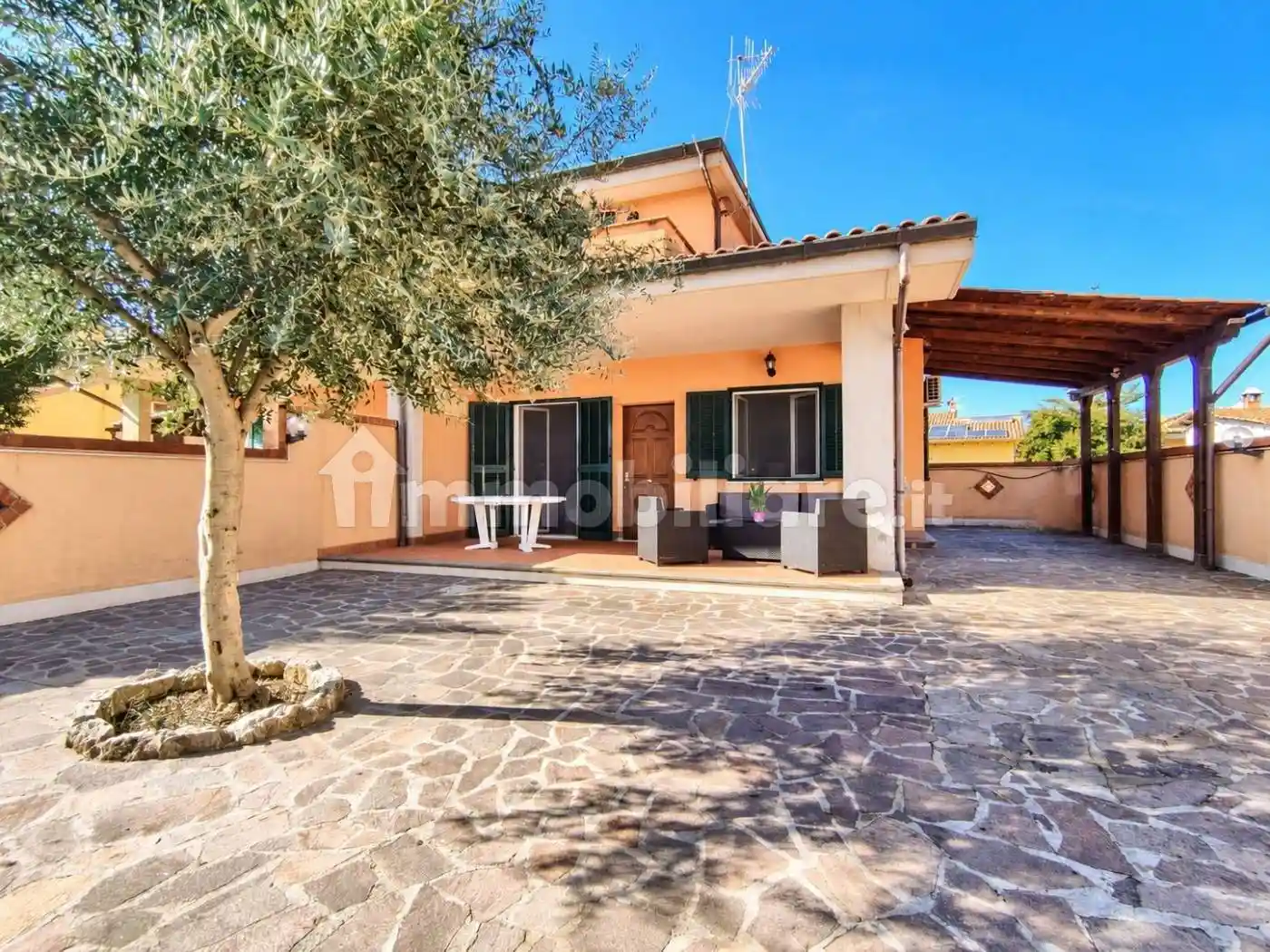 Villa in vendita a Ardea