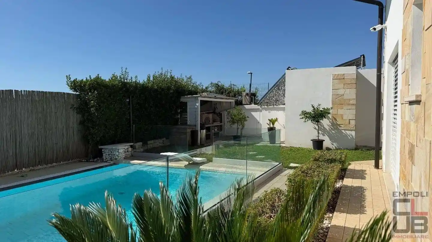 Villa in vendita a Fauglia
