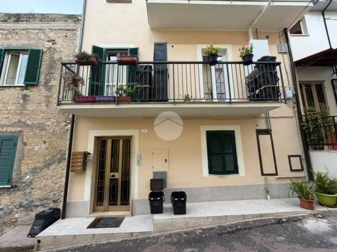 Appartamento in vendita a Fara in Sabina