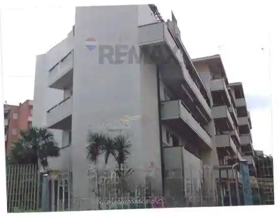 Appartamento in vendita a Livorno