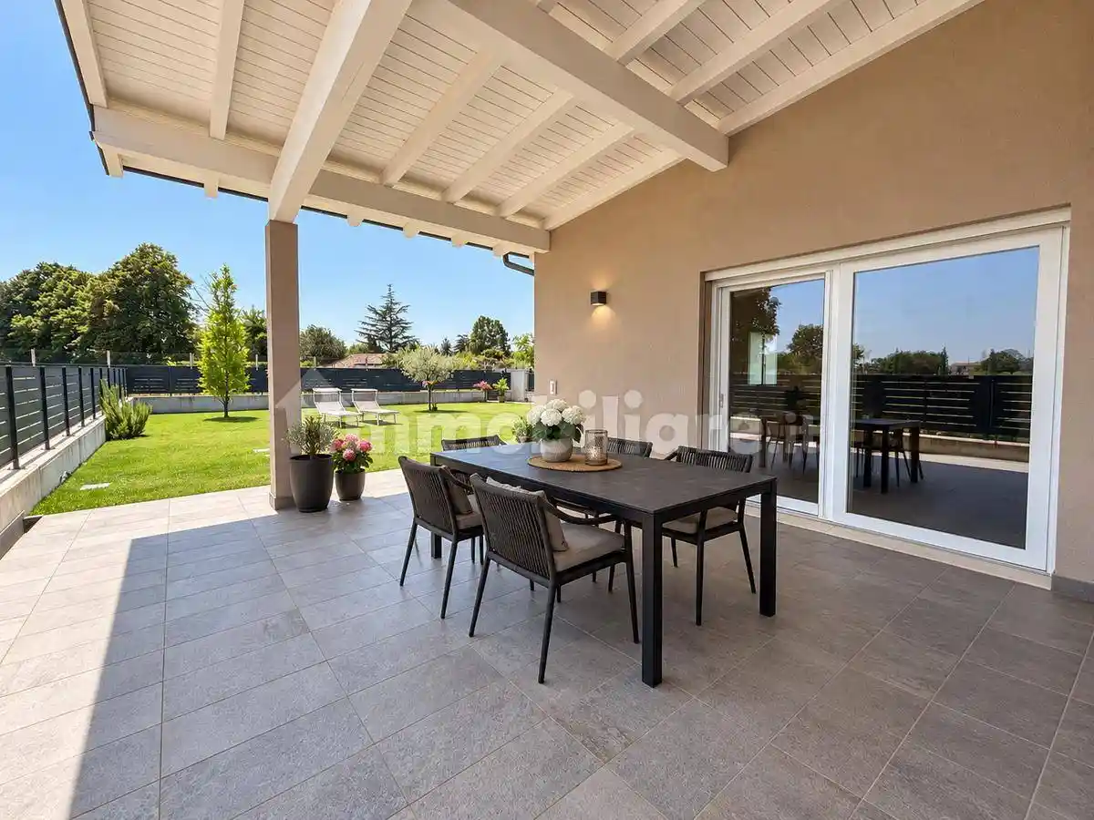 Villa in vendita a Verona