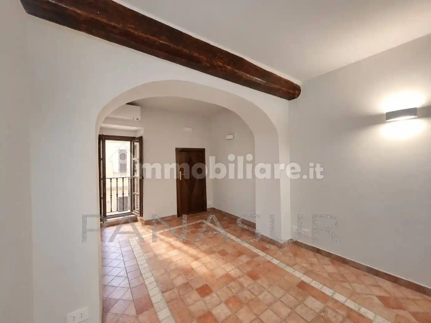 Palazzo - Edificio in affitto a Albano Laziale
