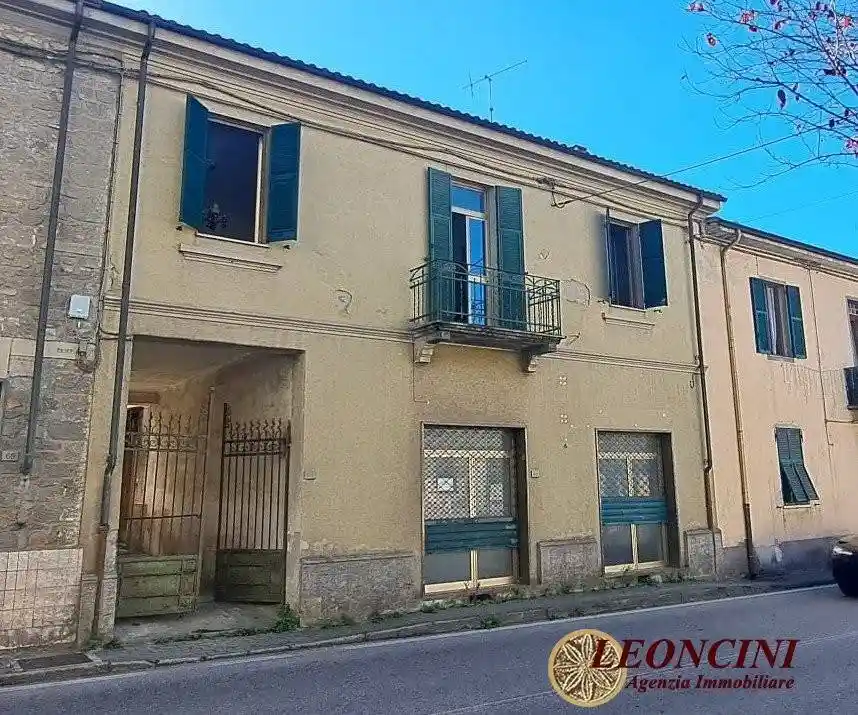 Casa indipendente in vendita a Villafranca in Lunigiana
