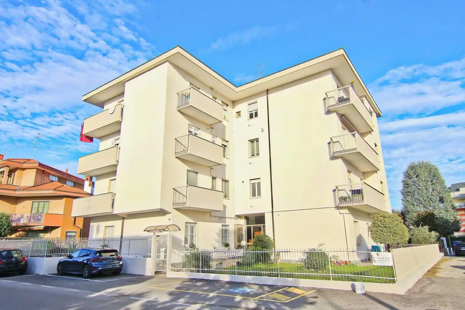 Appartamento in vendita a Cogliate