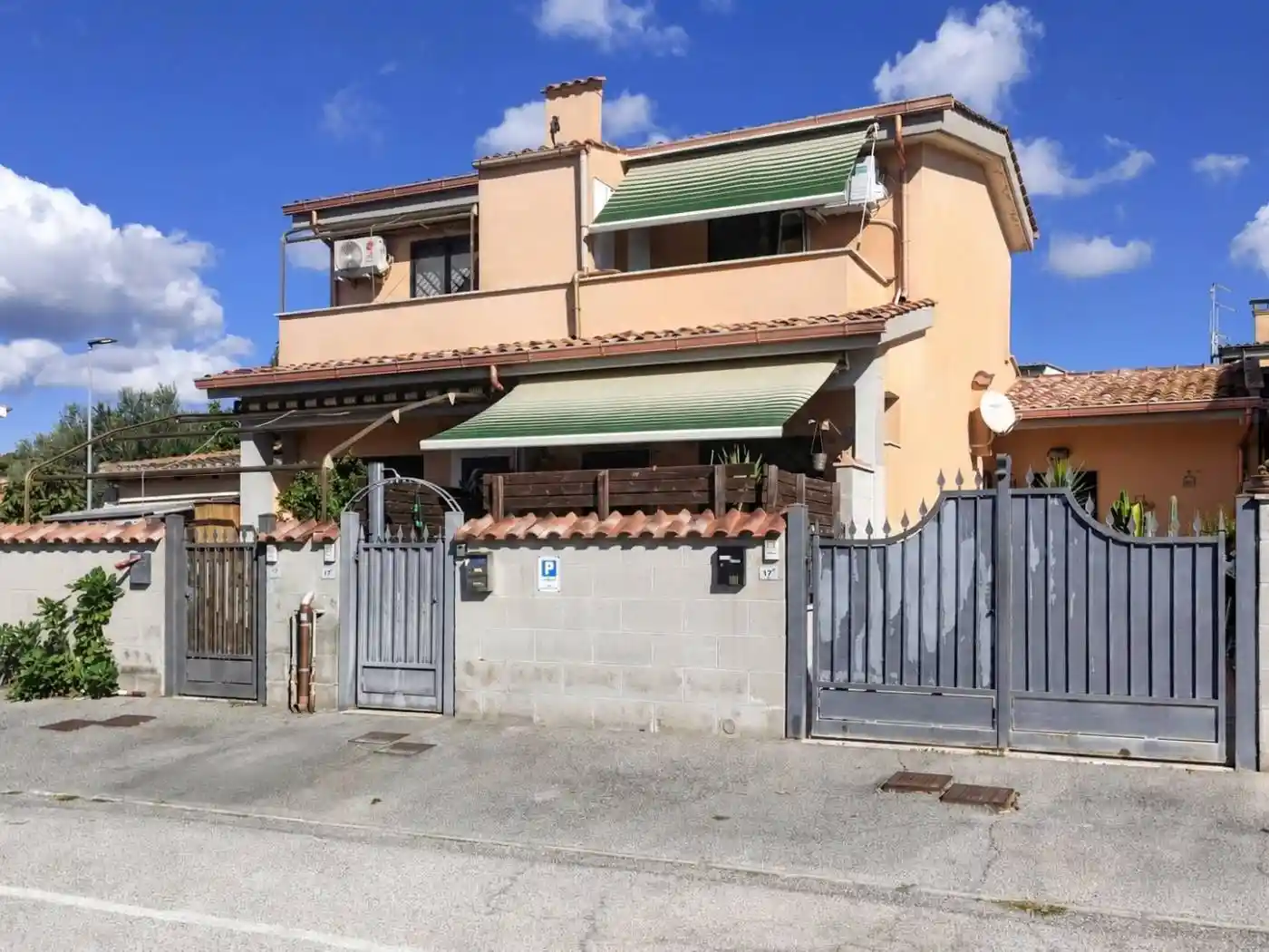 Villa in vendita a Pomezia