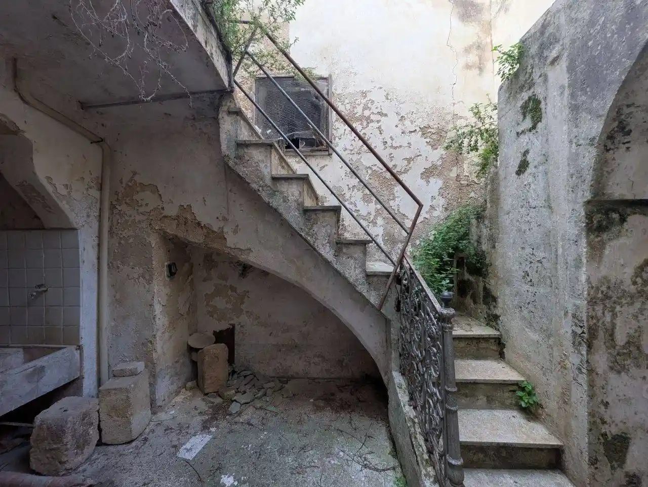 Palazzo - Edificio in vendita a Leverano