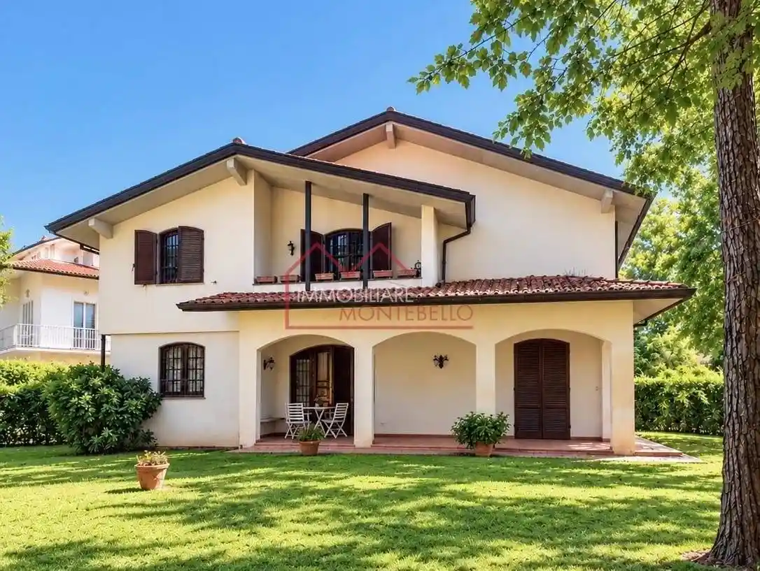 Villa in vendita a Viareggio