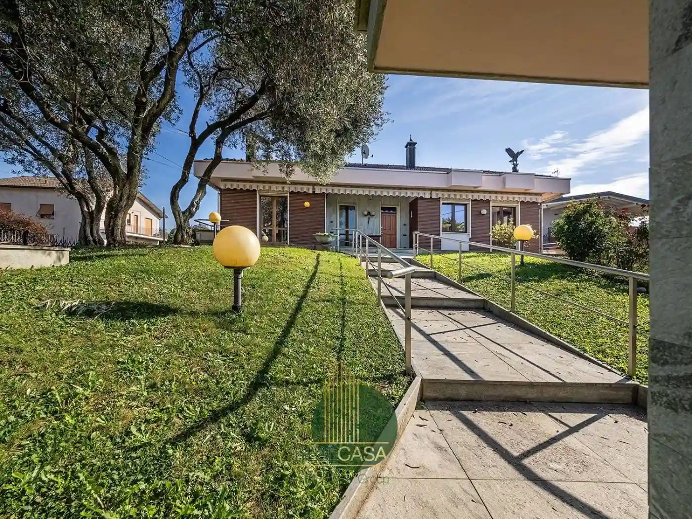 Villa - foto 2