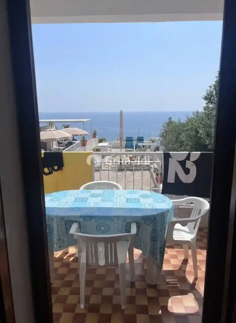 Appartamento in vendita a Castro