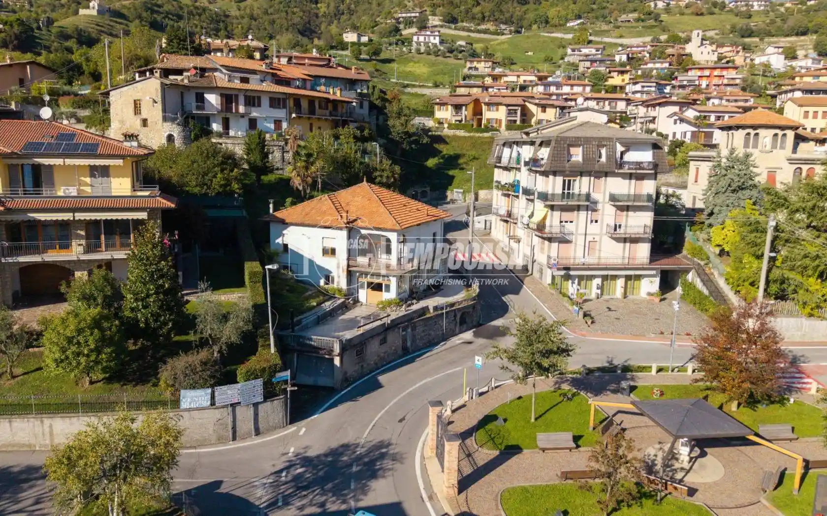 Palazzo - Edificio in vendita a Adrara San Martino