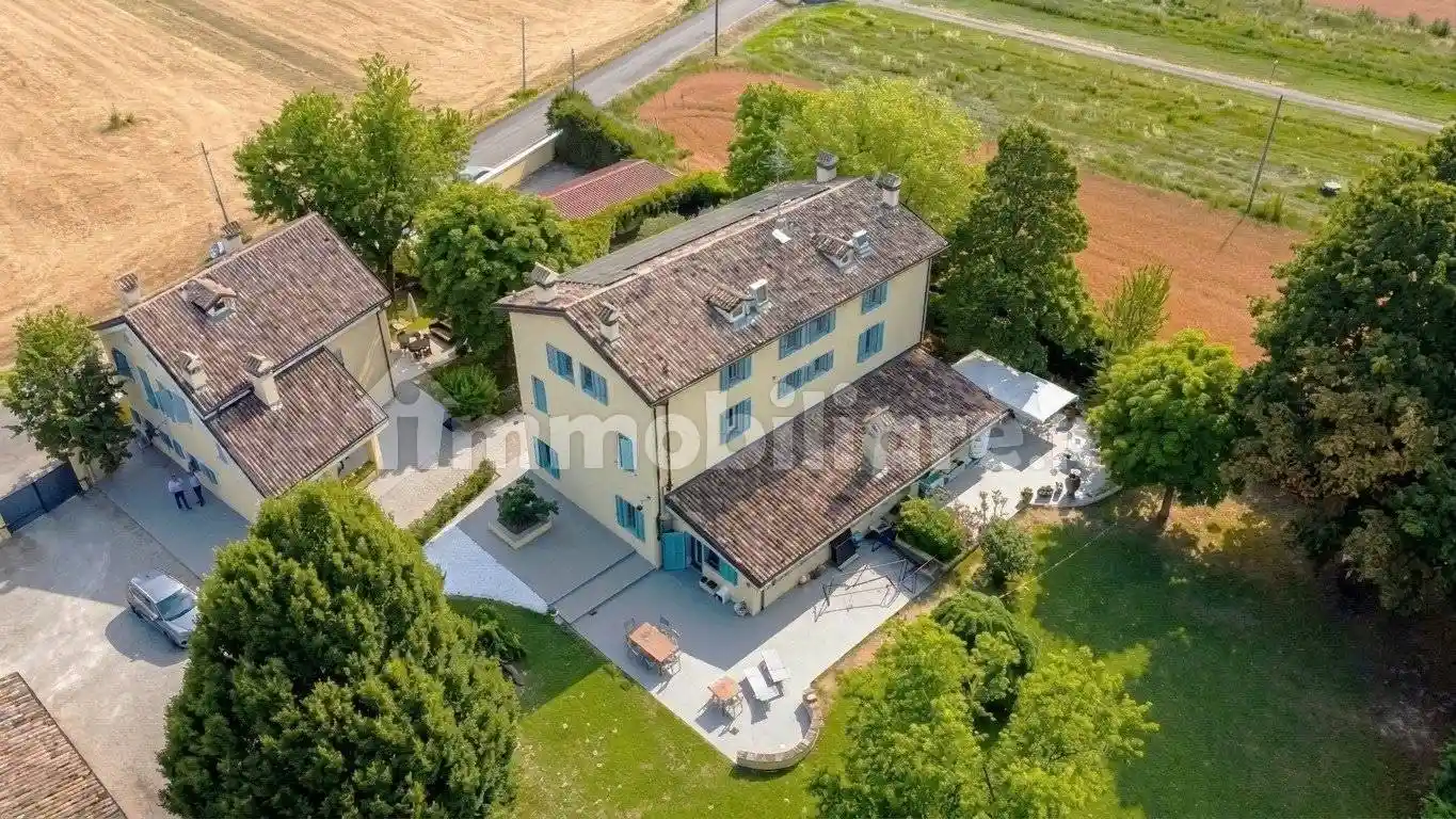 Villa in vendita a Modena