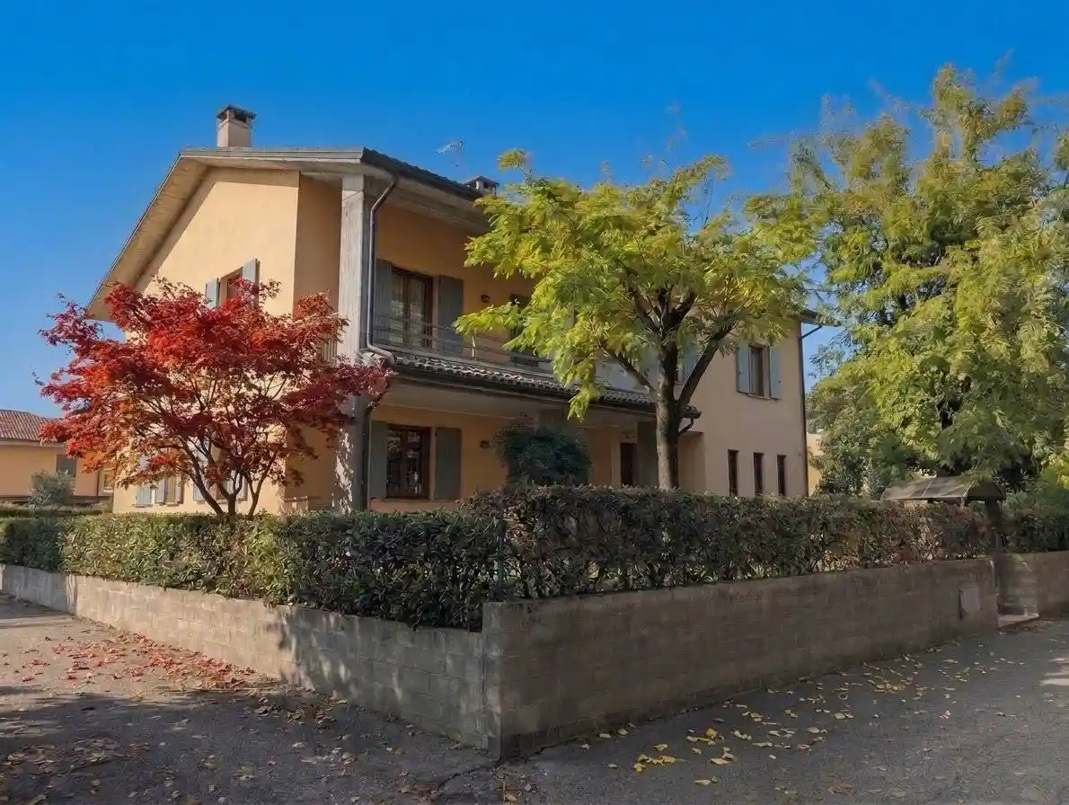 Villa in vendita a Soragna
