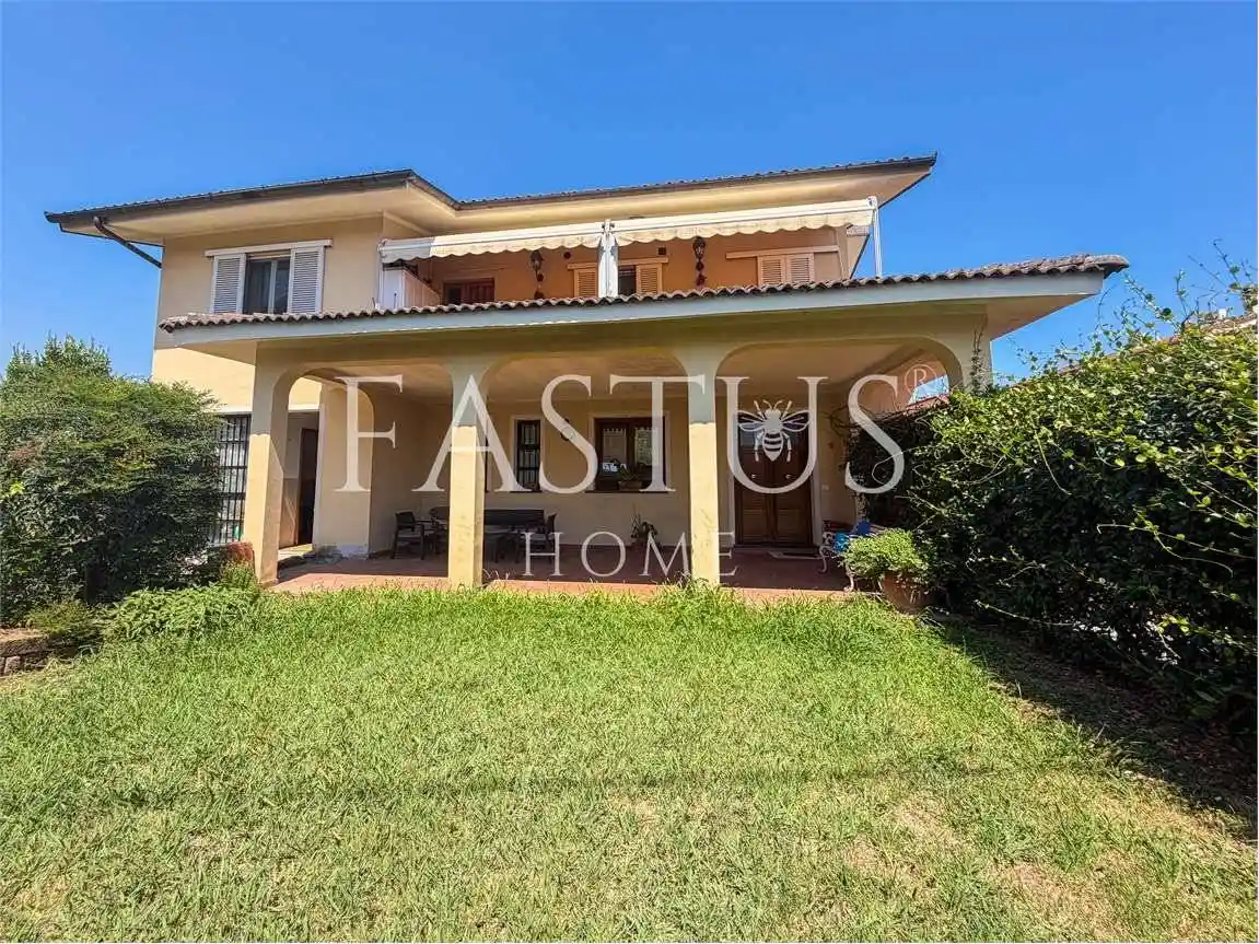Villa in vendita a Monsummano Terme