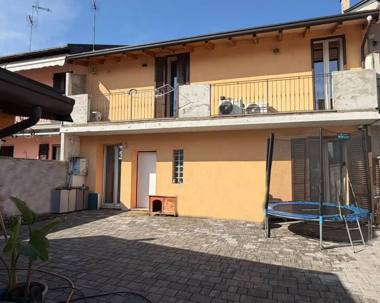 Casa indipendente in vendita a Borgolavezzaro
