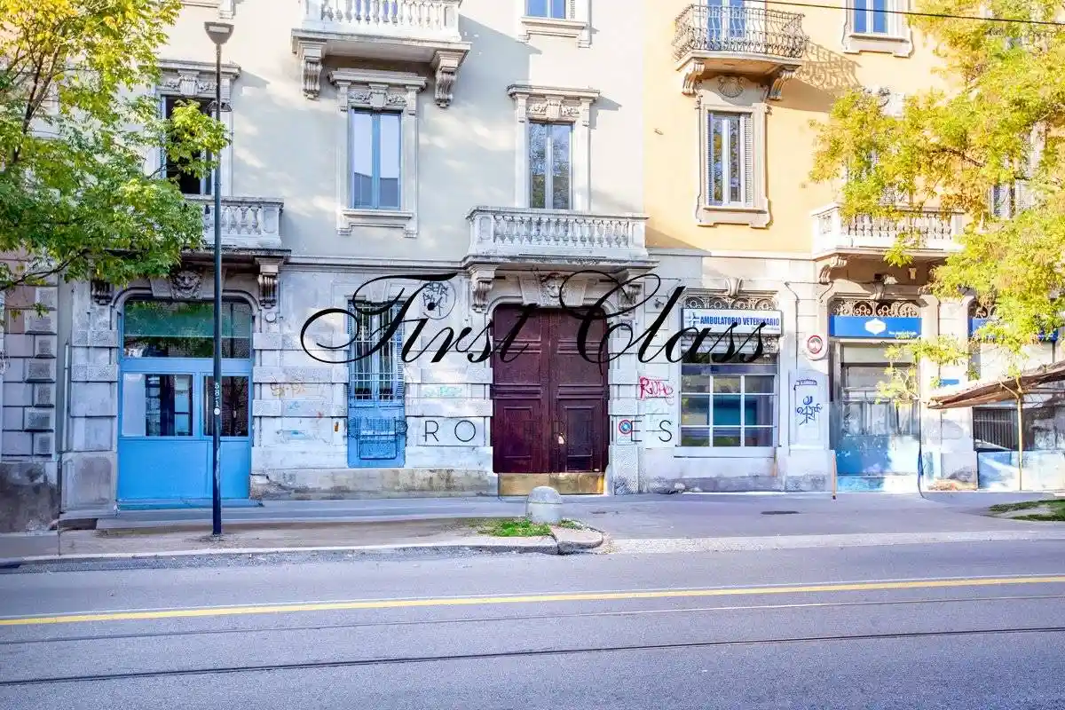 Palazzo - Edificio in vendita a Milano