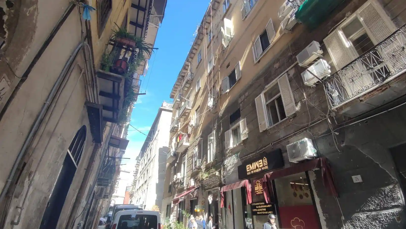 Appartamento in vendita a Napoli