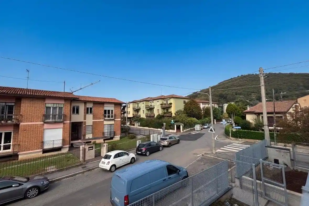 Appartamento in vendita a Brescia