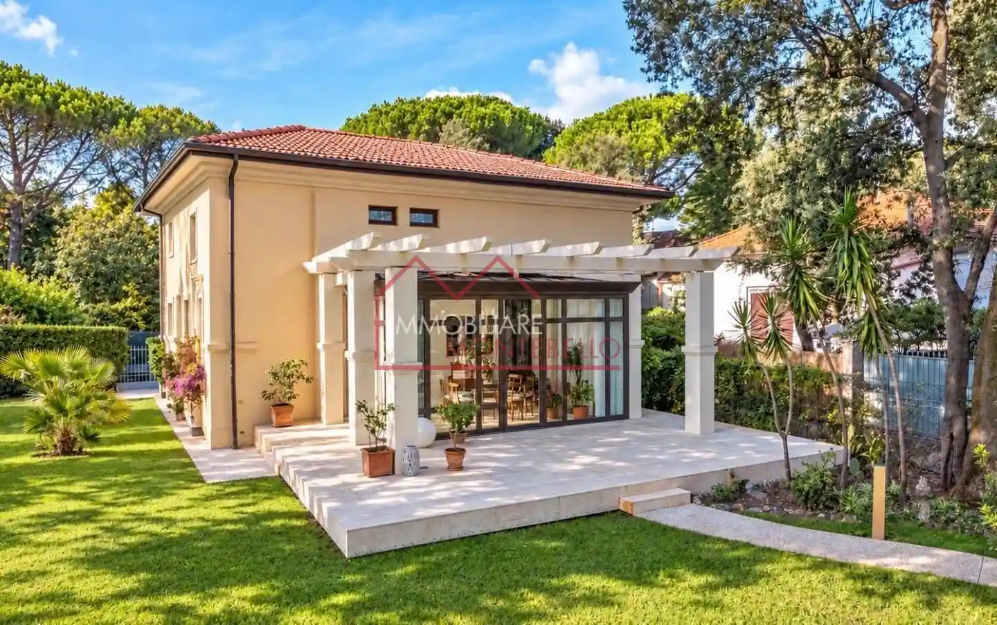 Villa in vendita a Camaiore