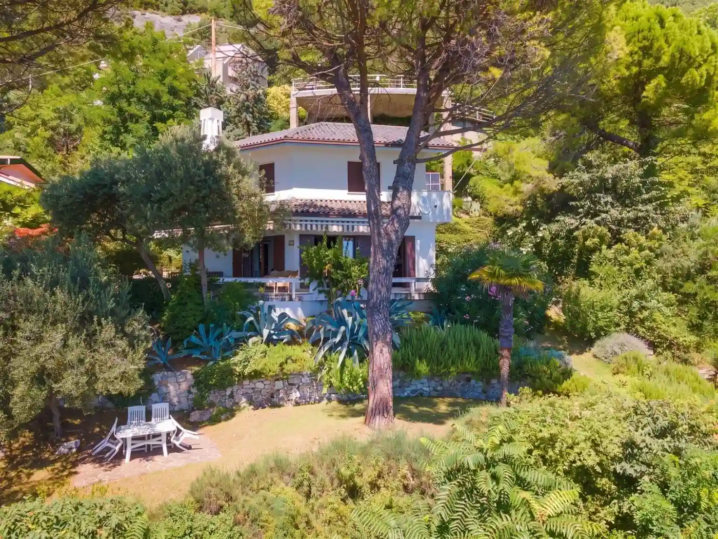 Villa - foto 2
