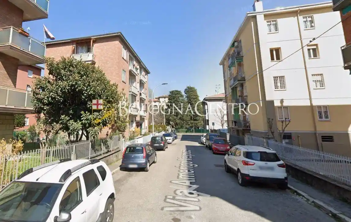 Appartamento in vendita a Casalecchio di Reno