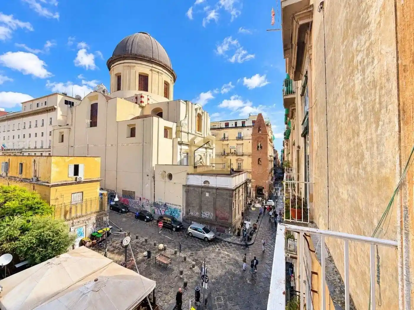 Appartamento in vendita a Napoli