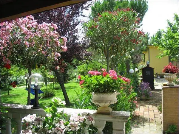 Villa in vendita a Camporotondo di Fiastrone