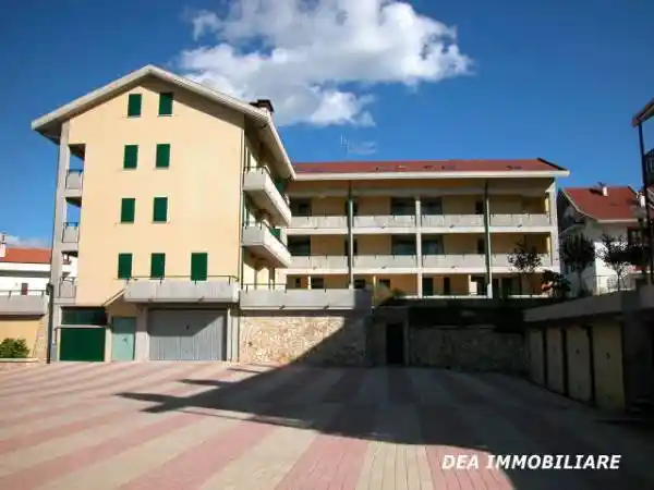 Trilocale via Osvaldo Moretti 105, Centro, Ovindoli - foto 2