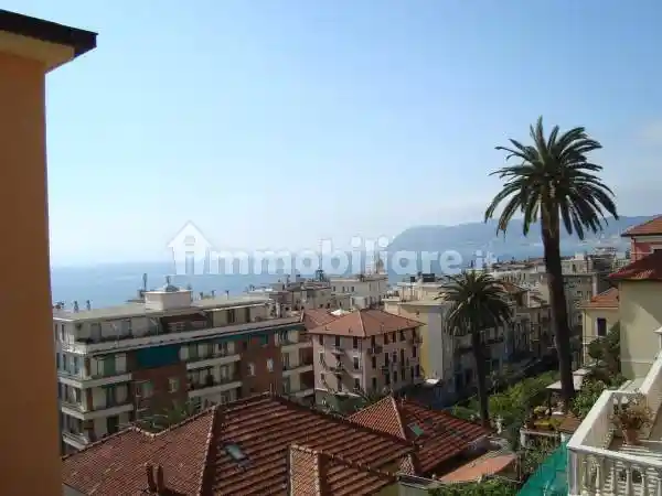 Appartamento in vendita a Alassio