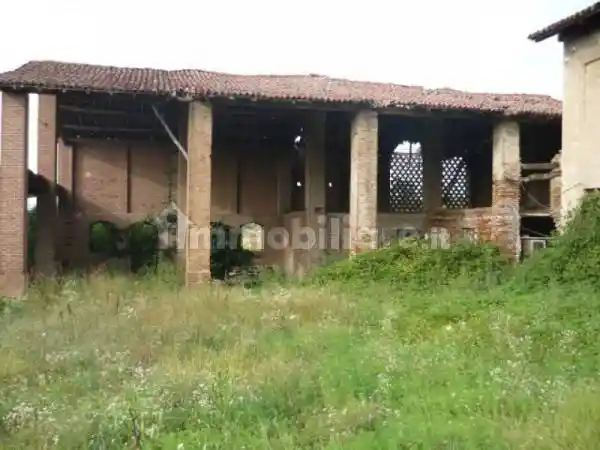 Rustico - Casale in vendita a Tortona