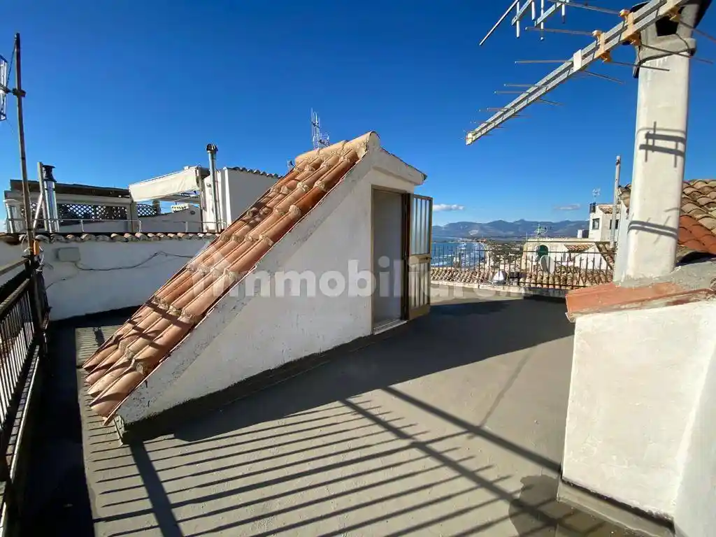 Appartamento in vendita a Sperlonga