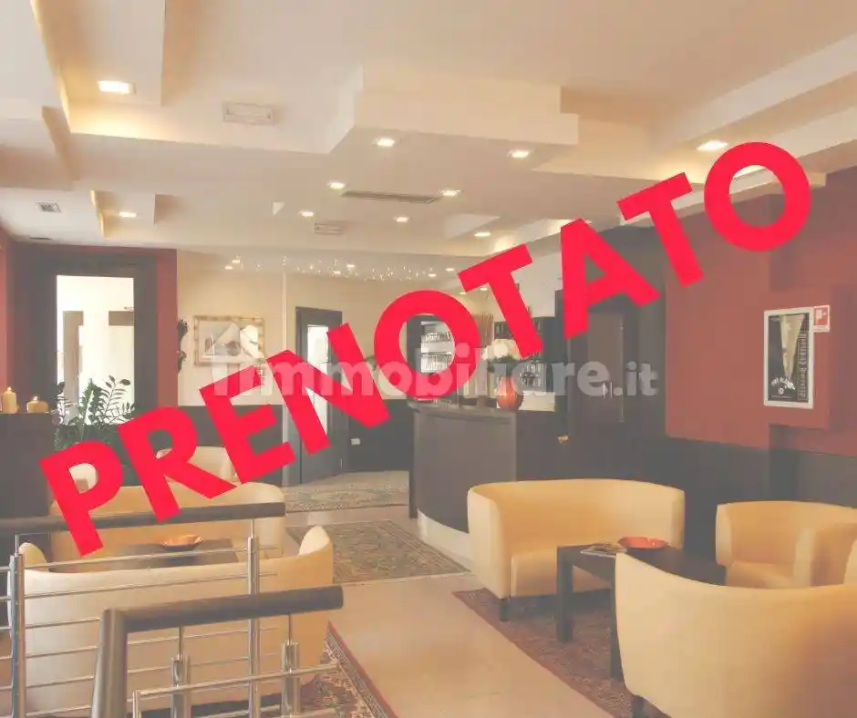 Palazzo - Edificio in vendita a Riva del Garda