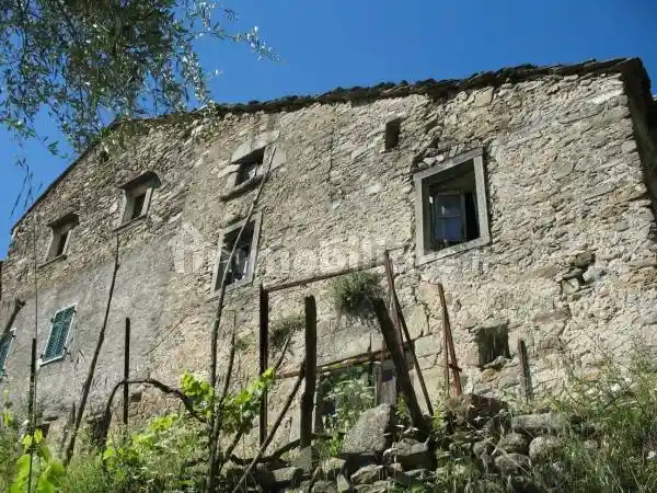 Rustico - Casale in vendita a Pontremoli