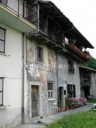 Casa indipendente in vendita a Blello