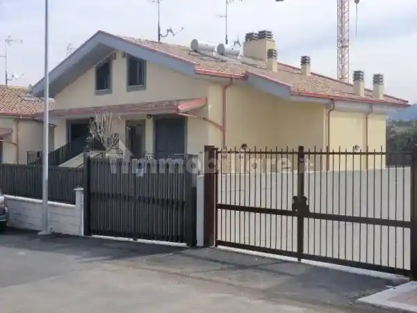 Villa a schiera via del Fosso Centroni 162, Morena, Roma - foto 3