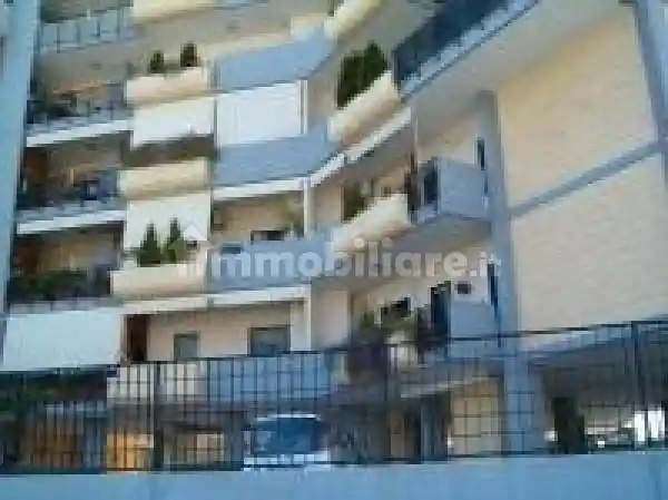 Appartamento in affitto a Bari