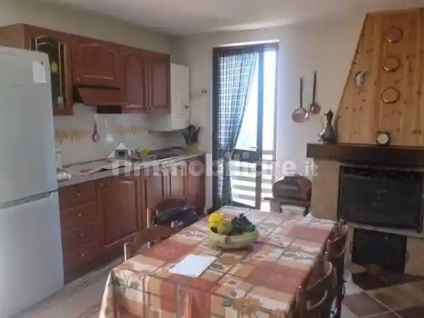 Terratetto plurifamiliare 75 m², ottimo stato, Centro, Cevo - foto 3