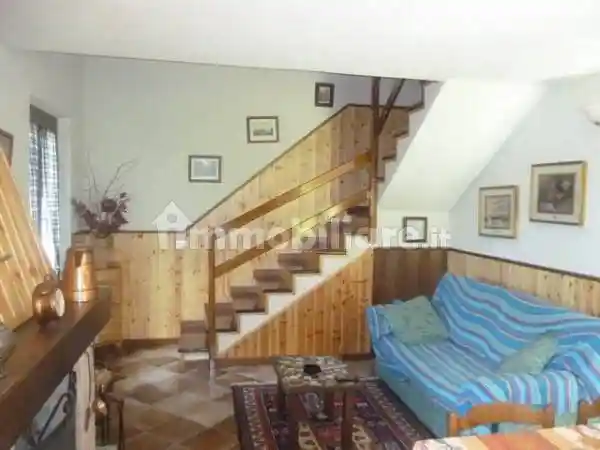 Terratetto plurifamiliare 75 m², ottimo stato, Centro, Cevo - foto 4