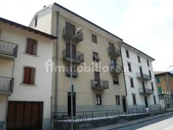 Appartamento in vendita a Val Brembilla