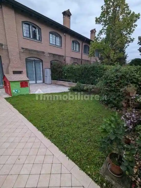 Villetta a schiera - foto 2