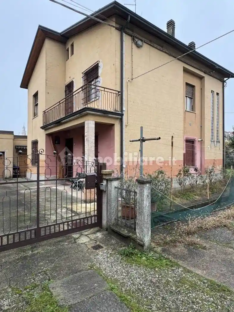 Villa in vendita a Cortemaggiore