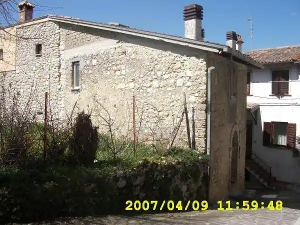 Rustico - Casale in vendita a Longone Sabino