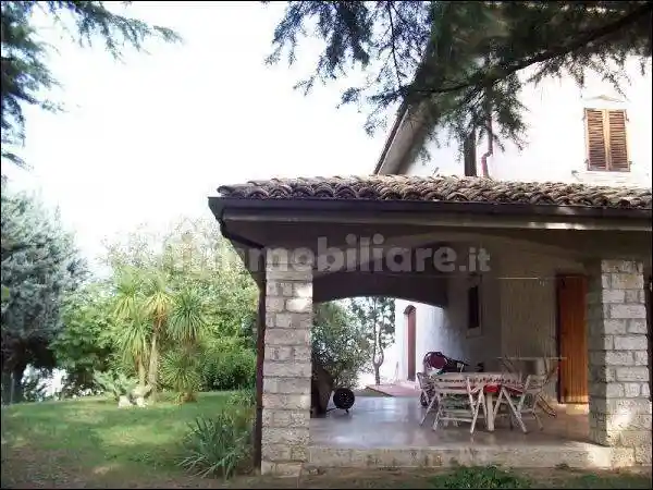 Casa indipendente in vendita a Ascoli Piceno