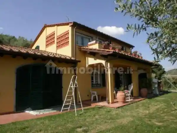 Rustico - Casale in vendita a Massa e Cozzile