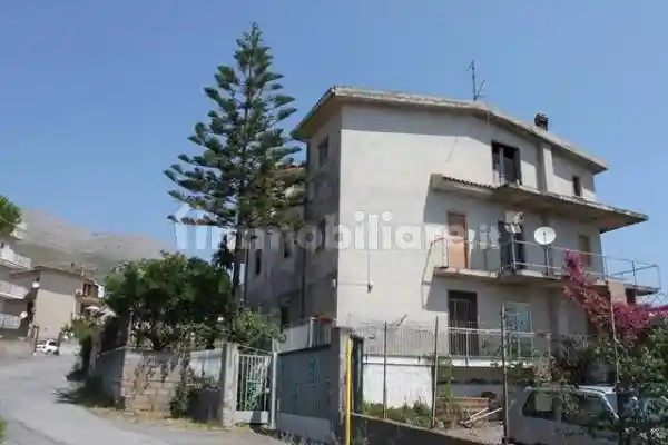 Palazzo - Edificio in Vendita - foto 2