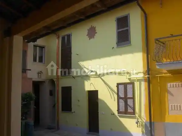 Rustico - Casale in vendita a Casalpusterlengo