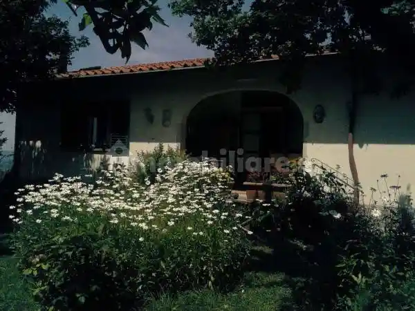 Villa in vendita a Rufina