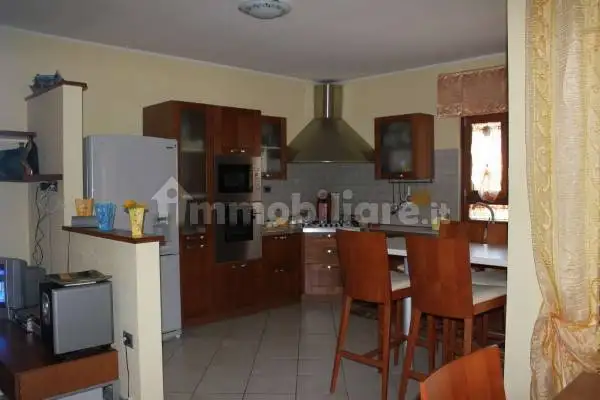 Appartamento in vendita a Lettopalena